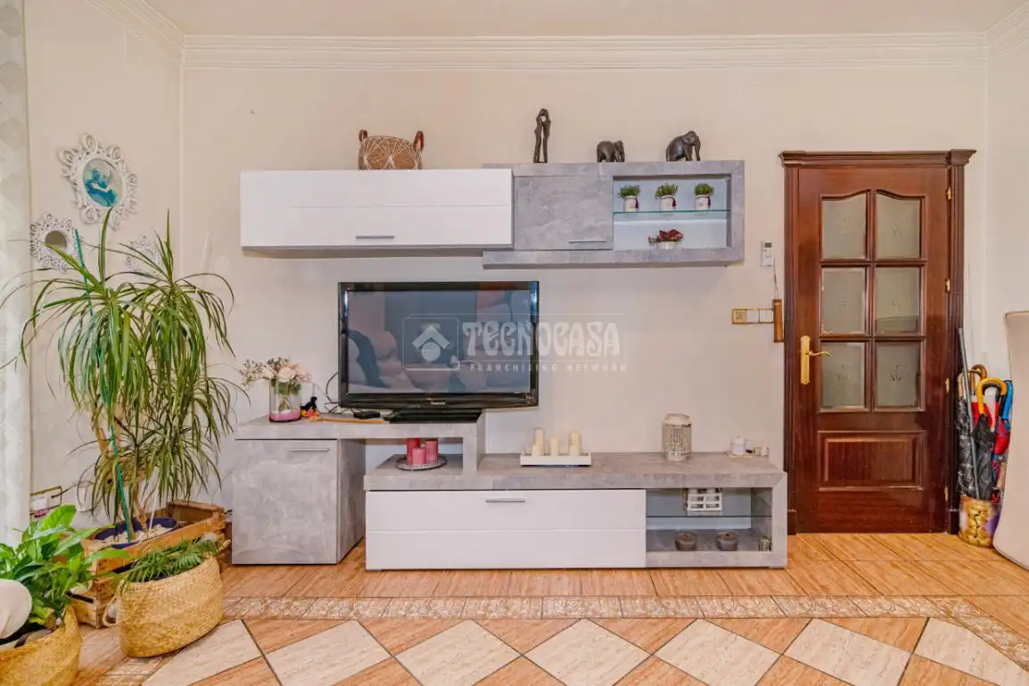 Flat for sale in C. Cabrillana, imagen 2