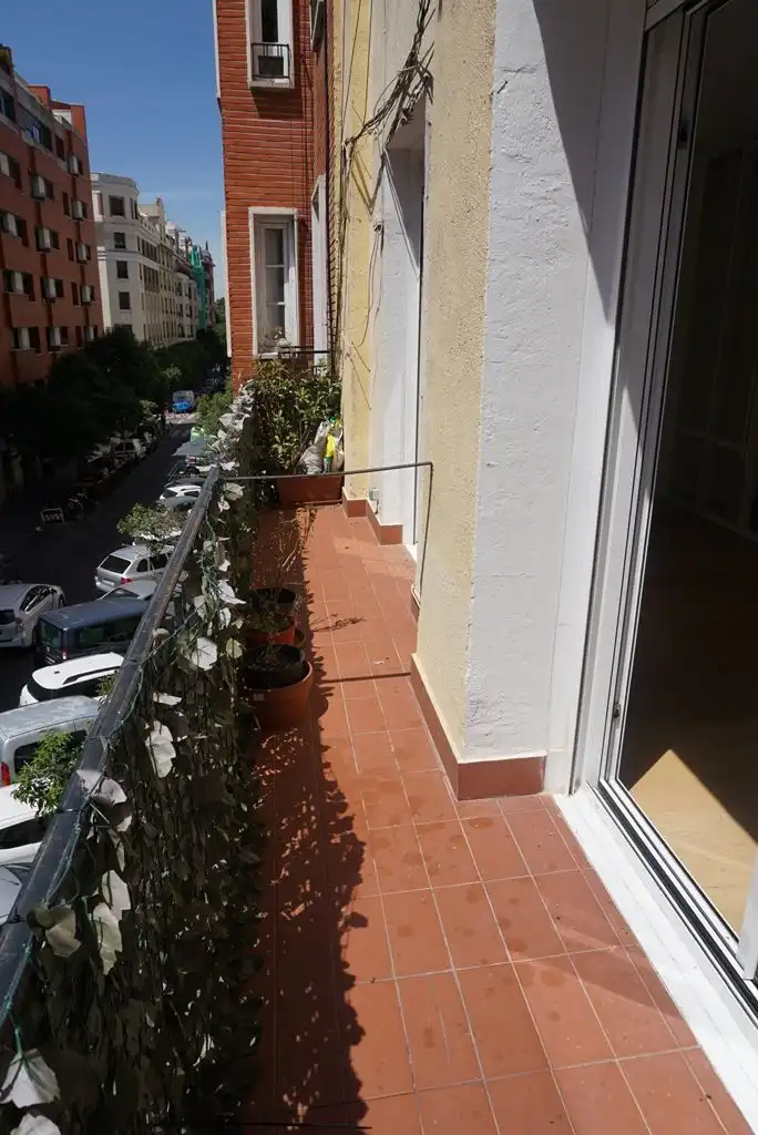 Flat with terrace to rent in Calle de Menorca 23, imagen 7