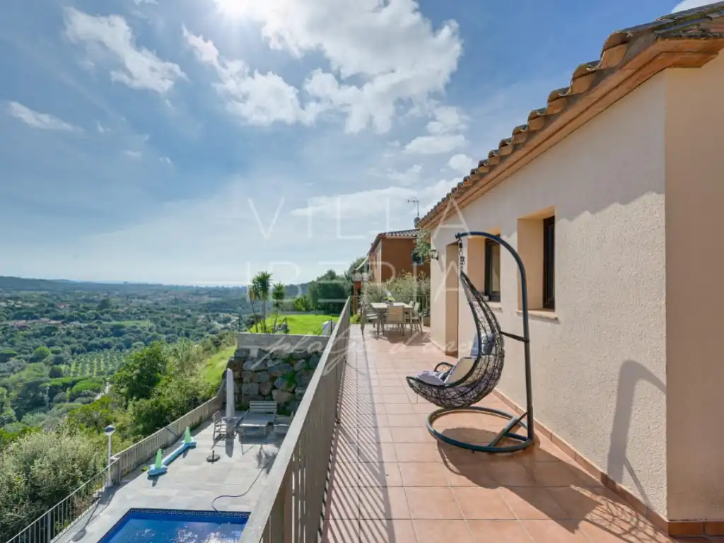 Casa en venda a Carrer Om
