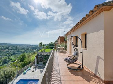 Casa in vendita a Carrer Om