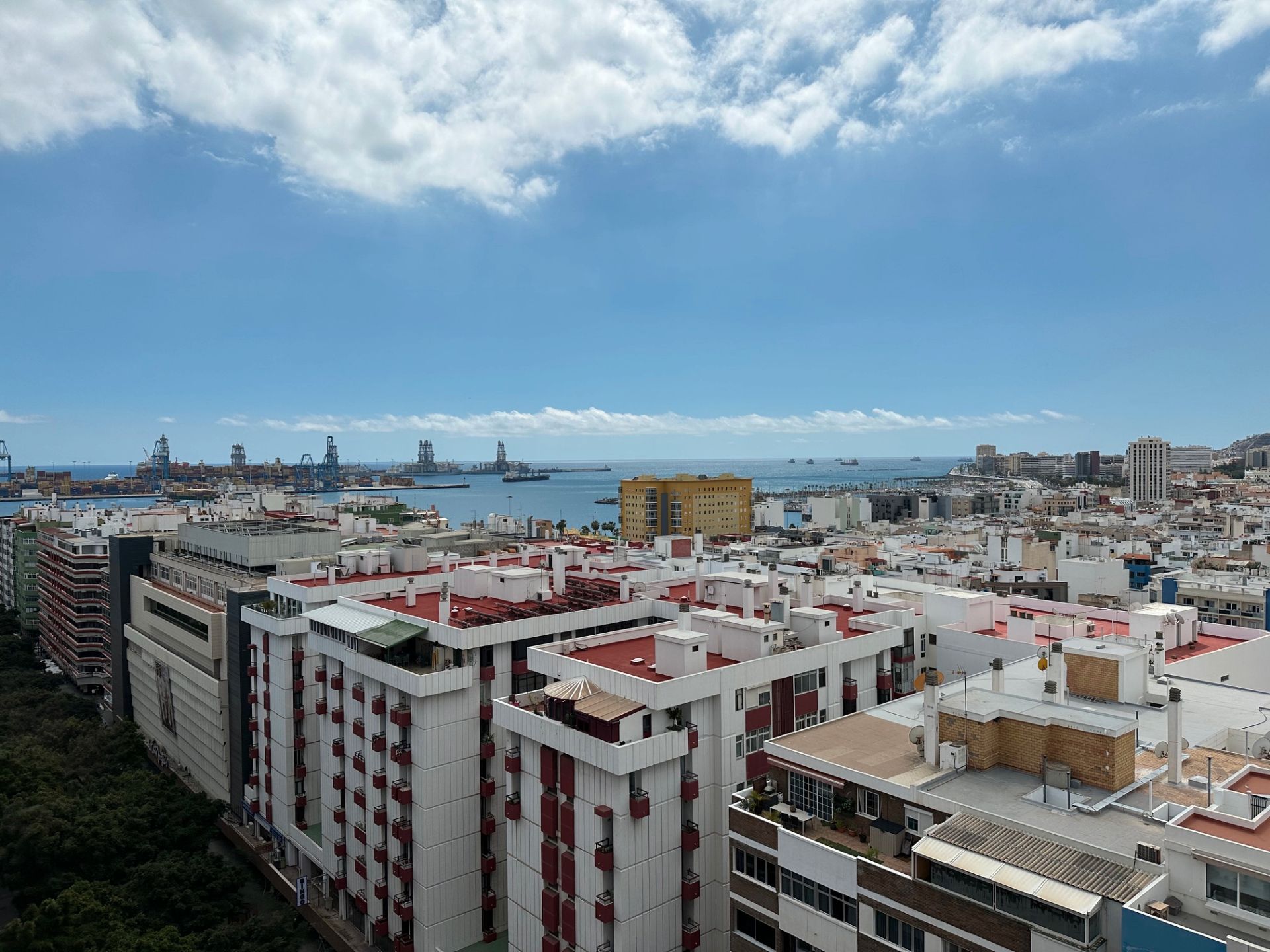 Exterior view of Flat for sale in Las Palmas de Gran Canaria  with Air Conditioner