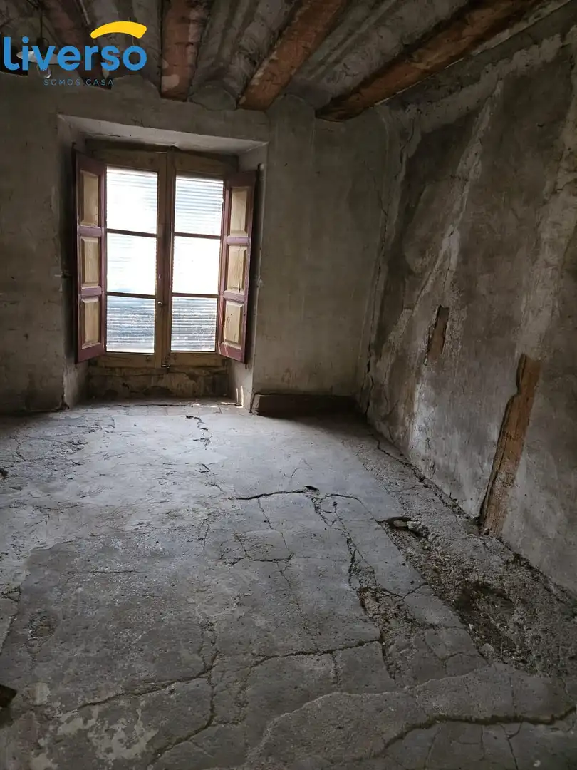 Casa o xalet en venda en Pradoluengo amb Terrassa, Moblat i Balcó