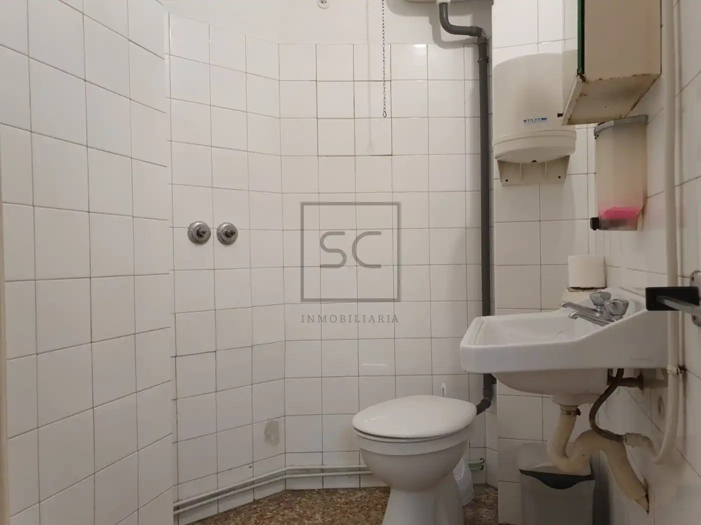 Bathroom of Commercial properties for sale in Ferrol  with Furnished