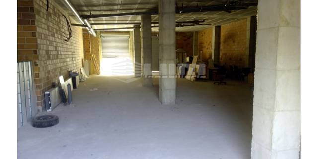 Local comercial en Venta en AVDA CAMP DE MORVEDRE  en Centro Puerto