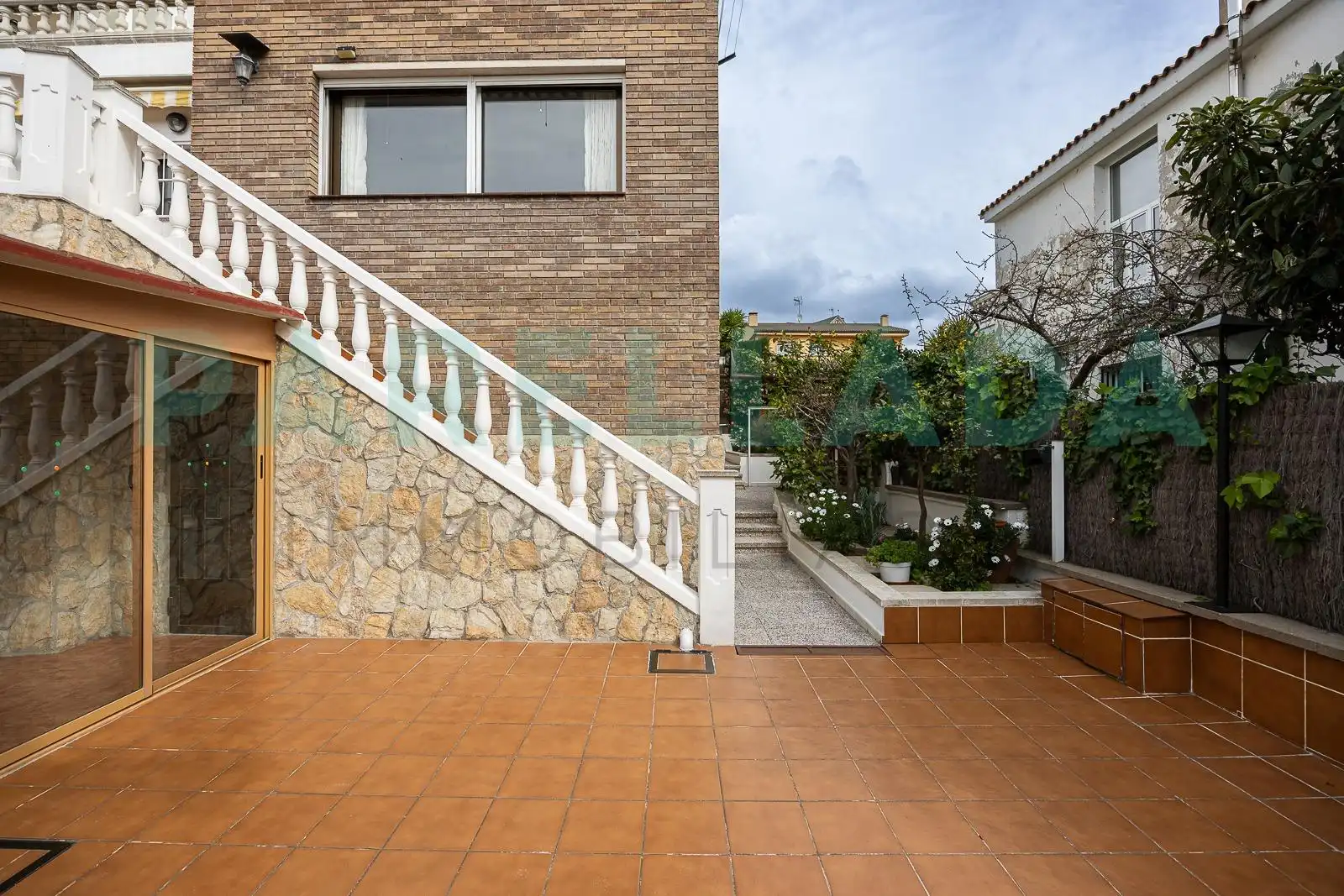 Vista exterior de Casa o chalet en venta en Badalona con Aire acondicionado, Calefacción y Jardín privado