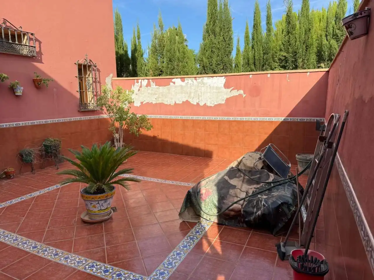 Jardí de Casa o xalet en venda en La Rinconada amb Aire condicionat, Jardí privat i Terrassa