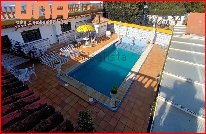 Piscina de Casa o xalet en venda en  Córdoba Capital amb Aire condicionat, Calefacció i Jardí privat