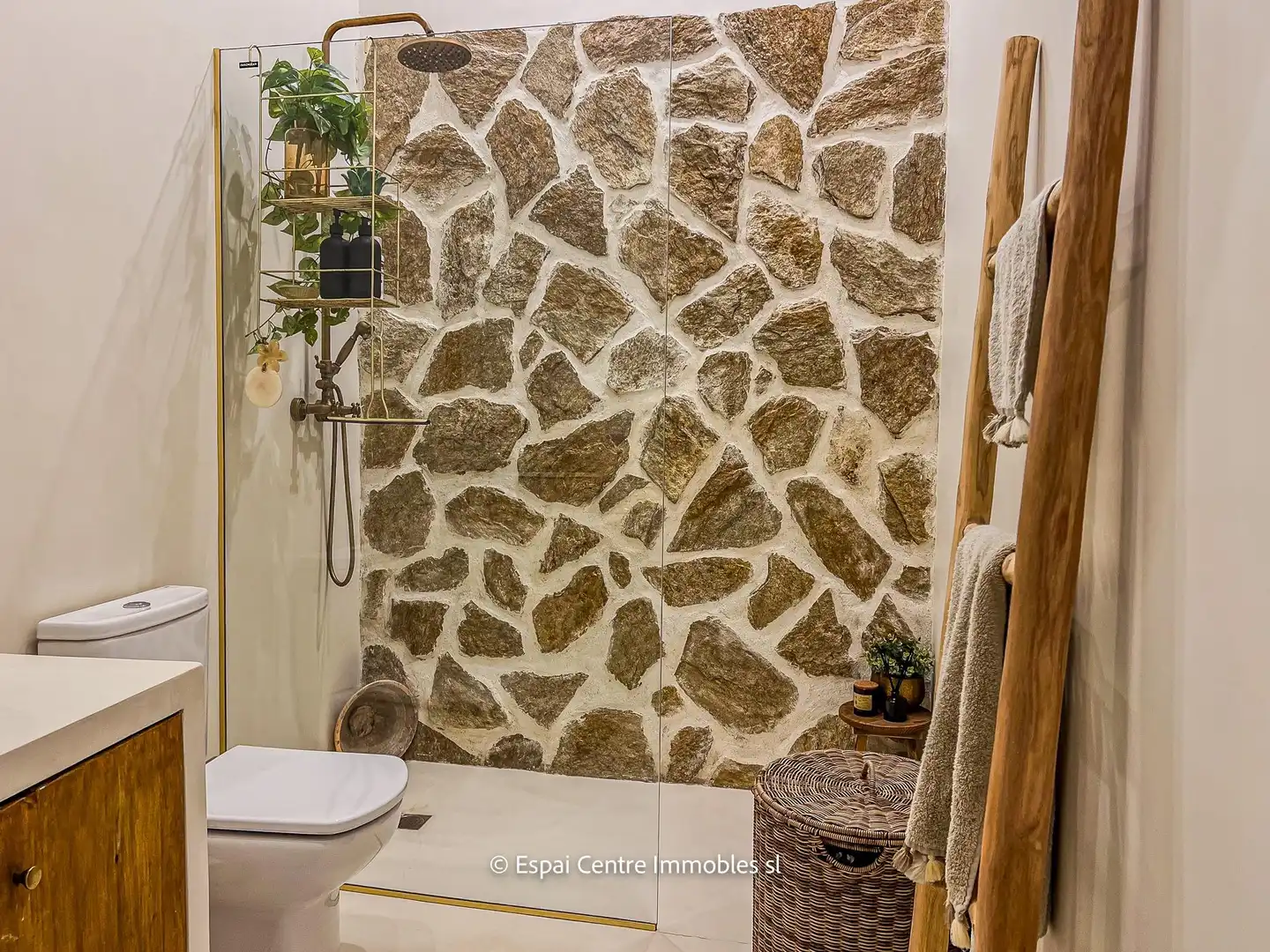 Baño de Casa o chalet en venta en Molins de Rei con Aire acondicionado, Calefacción y Terraza