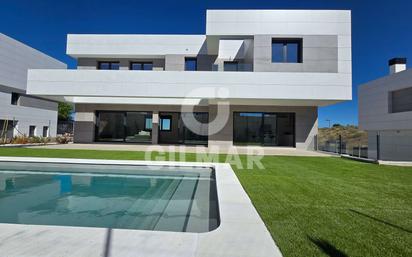 Exterior view of House or chalet for sale in Majadahonda  with Air Conditioner, Heating and Private garden