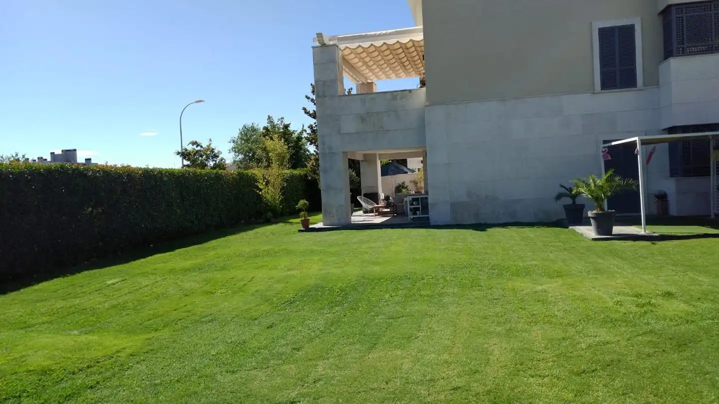 Jardín de Planta baja de alquiler en Madrid con Aire acondicionado, Calefacción y Jardín privado