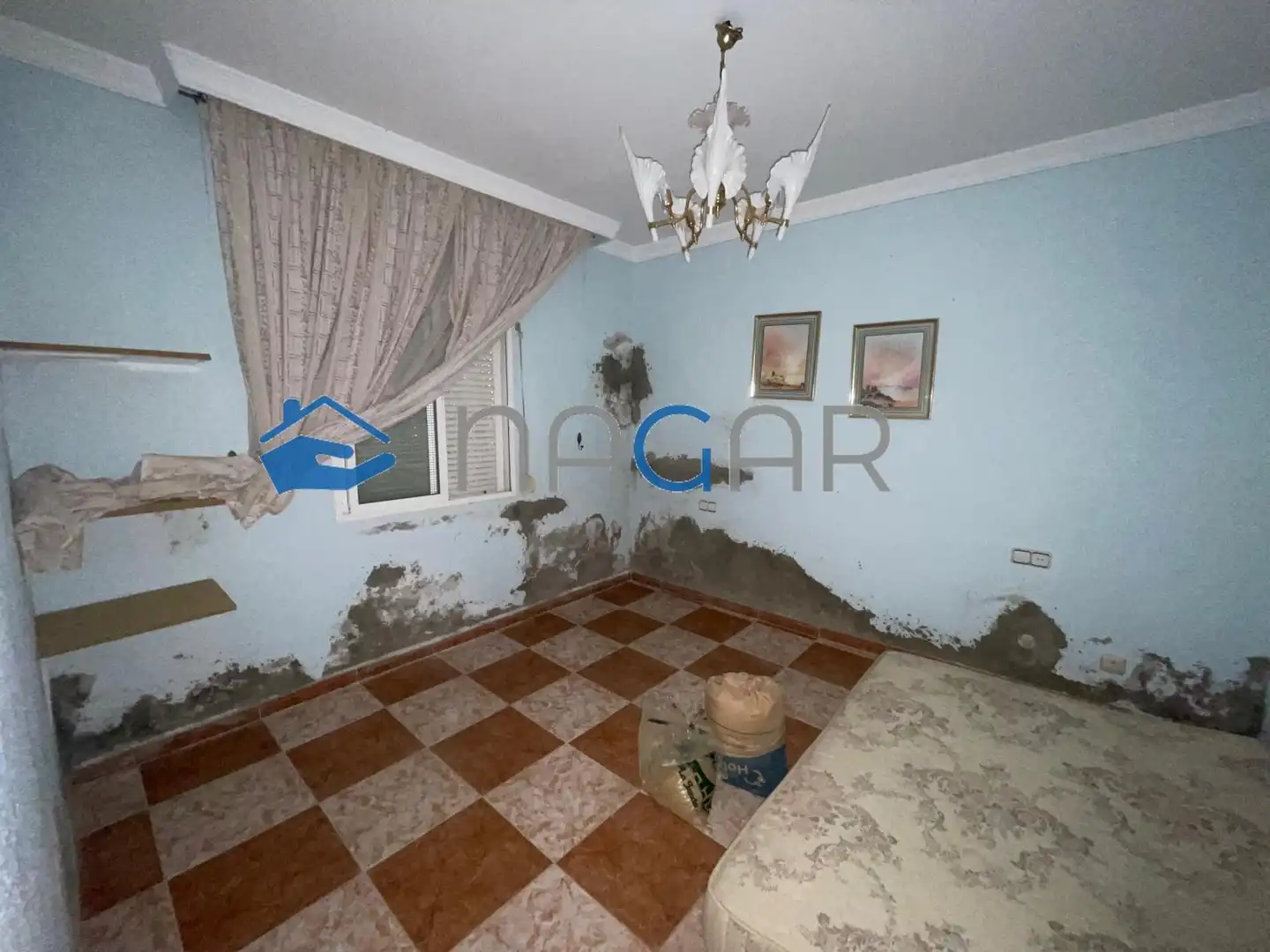 Country house zum Verkauf in La Línea de la Concepción mit Privatgarten, Schwimmbad und Möbliert