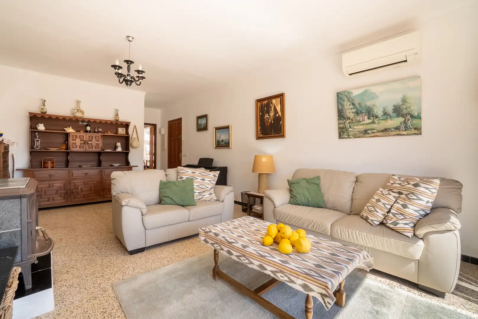 Sala de estar de Finca rústica en venta en Capdepera con Aire acondicionado, Calefacción y Trastero