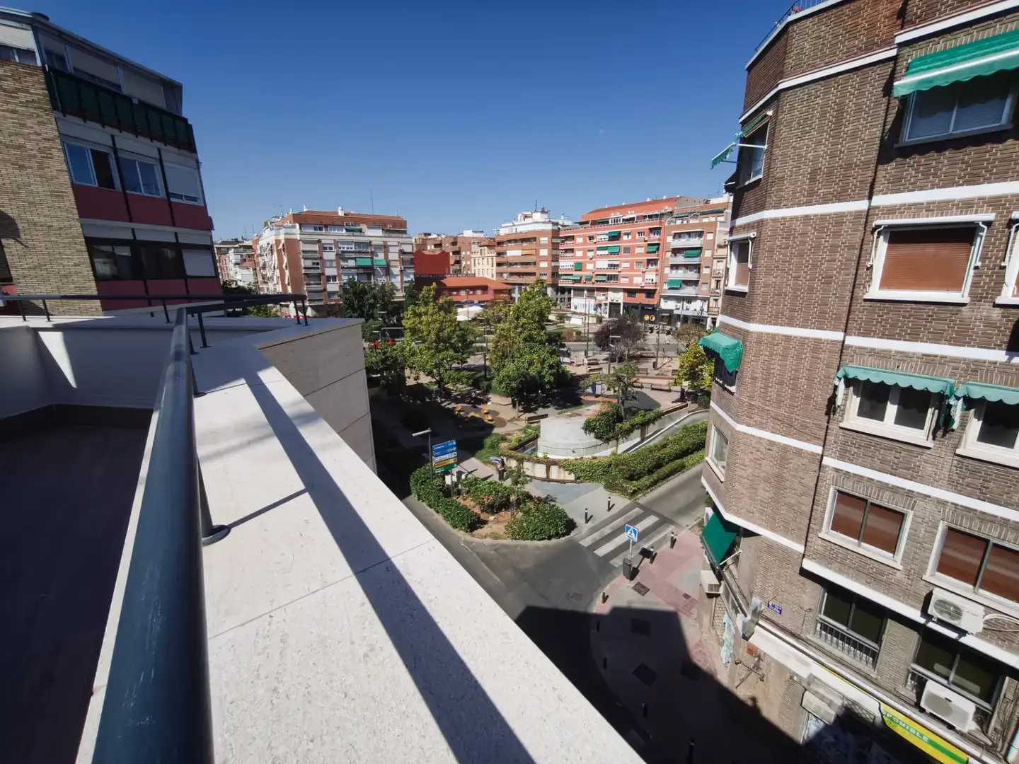 Studio mit Terrasse zur Miete in Calle del Pilar de Zaragoza 32