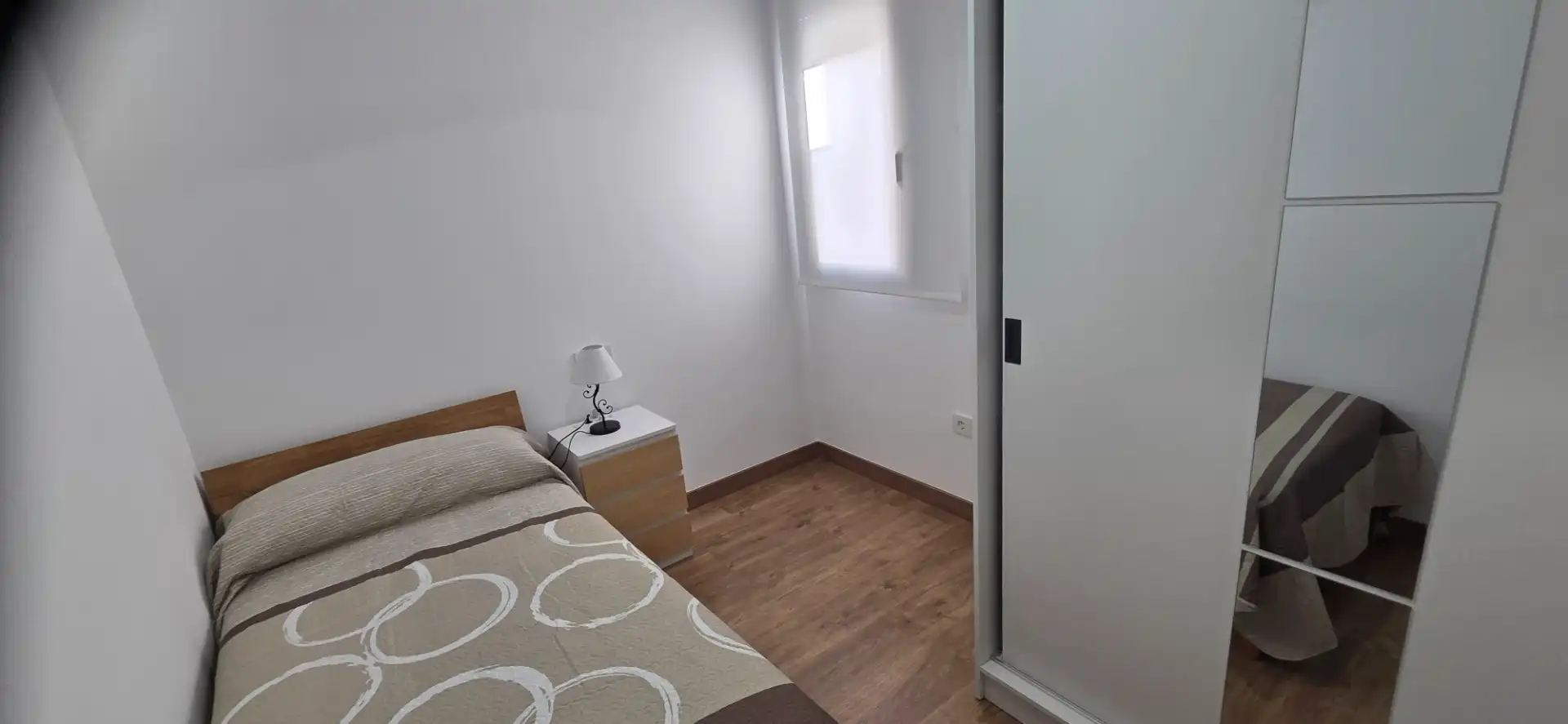 Bedroom of Flat for rent in Elda  with Furnished, Oven and Washing machine