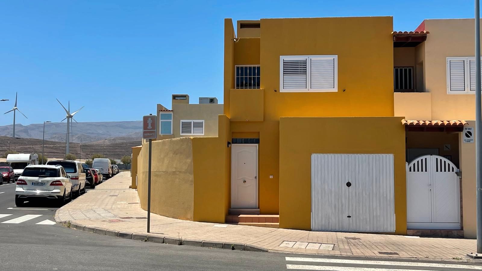 Exterior view of Single-family semi-detached for sale in Santa Lucía de Tirajana  with Furnished