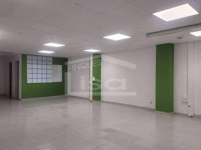 Oficina en Venta en Carrer de Pujades en El Poblenou