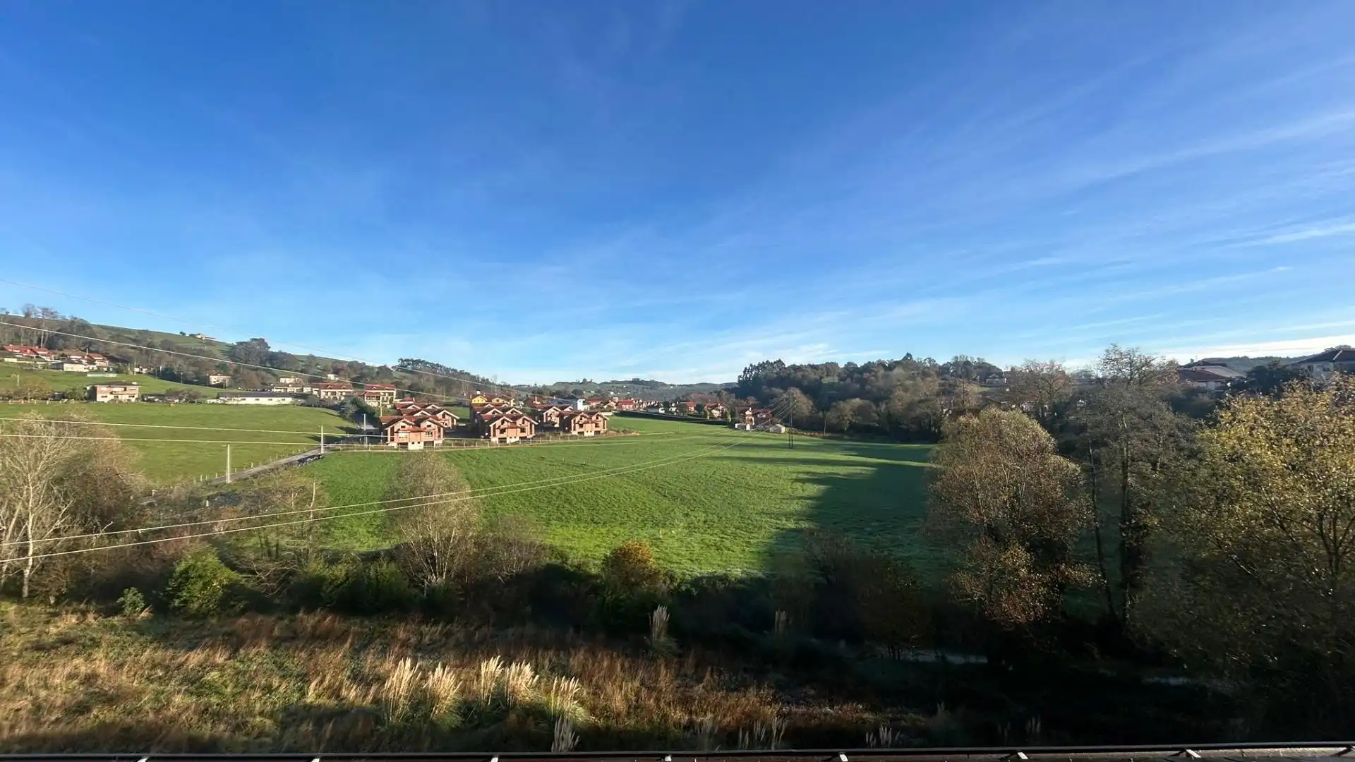 Vista exterior de Àtic en venda en Hazas de Cesto amb Jardí privat i Terrassa