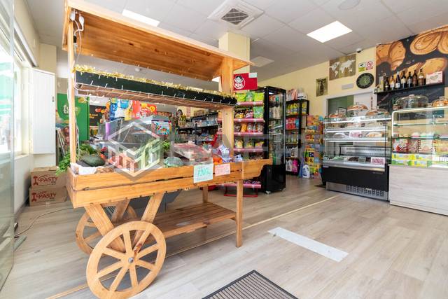 Local comercial en Alquiler en Avenida Vicente Ferrer en Poza del Agua