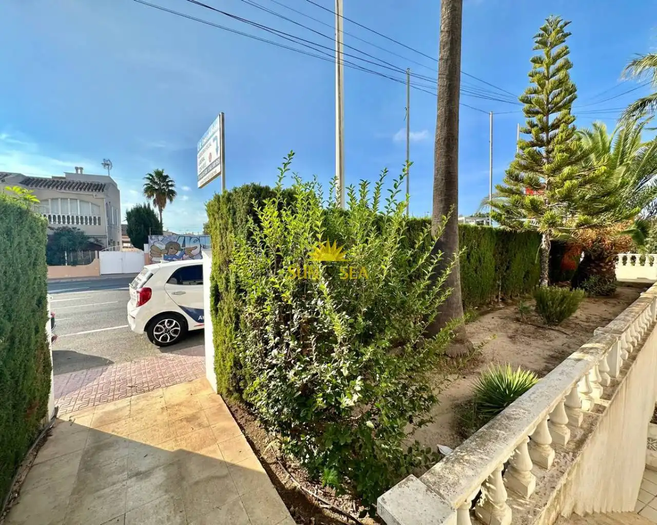 Außenansicht von Büro zur Miete in Torrevieja