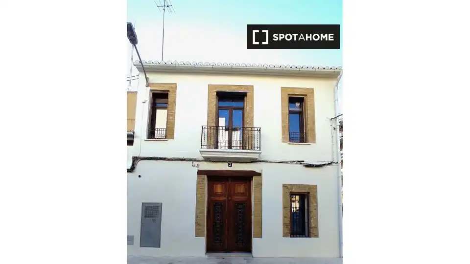 Room in Barrio de Benicalap