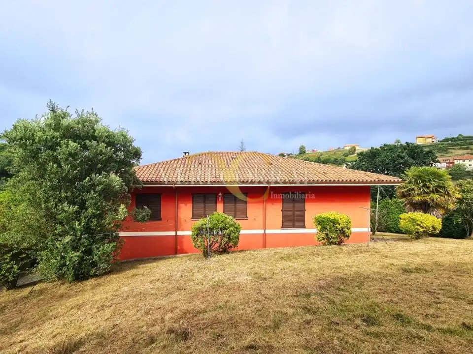 Houses for sale in San Juan de Piñera, Cudillero