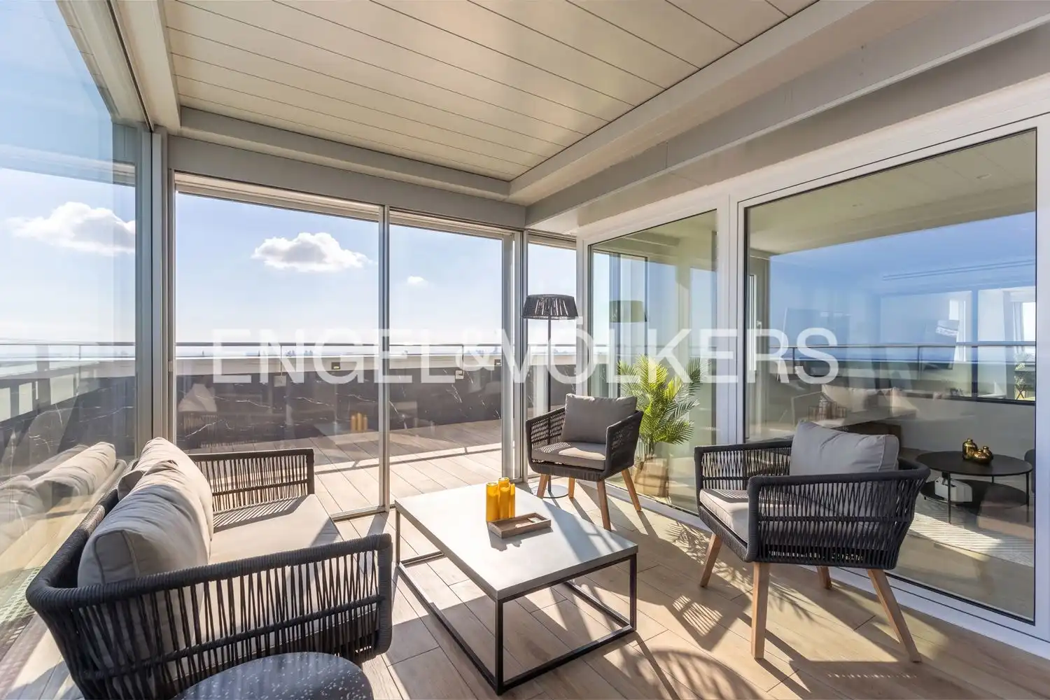 Terraza de Ático en venta en Camins al Grau
