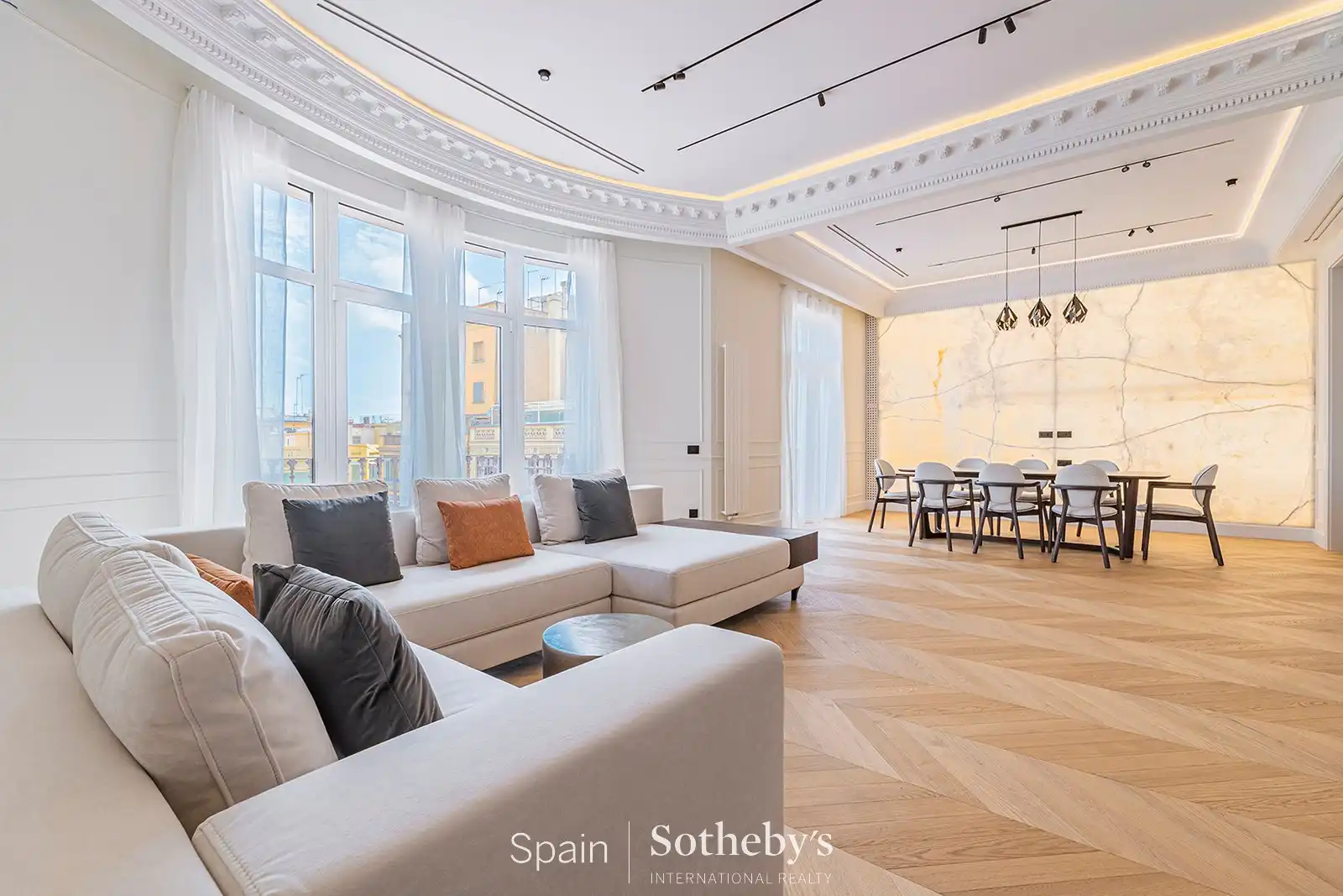 Apartamento con ascensor en venta en Carrer de Còrsega