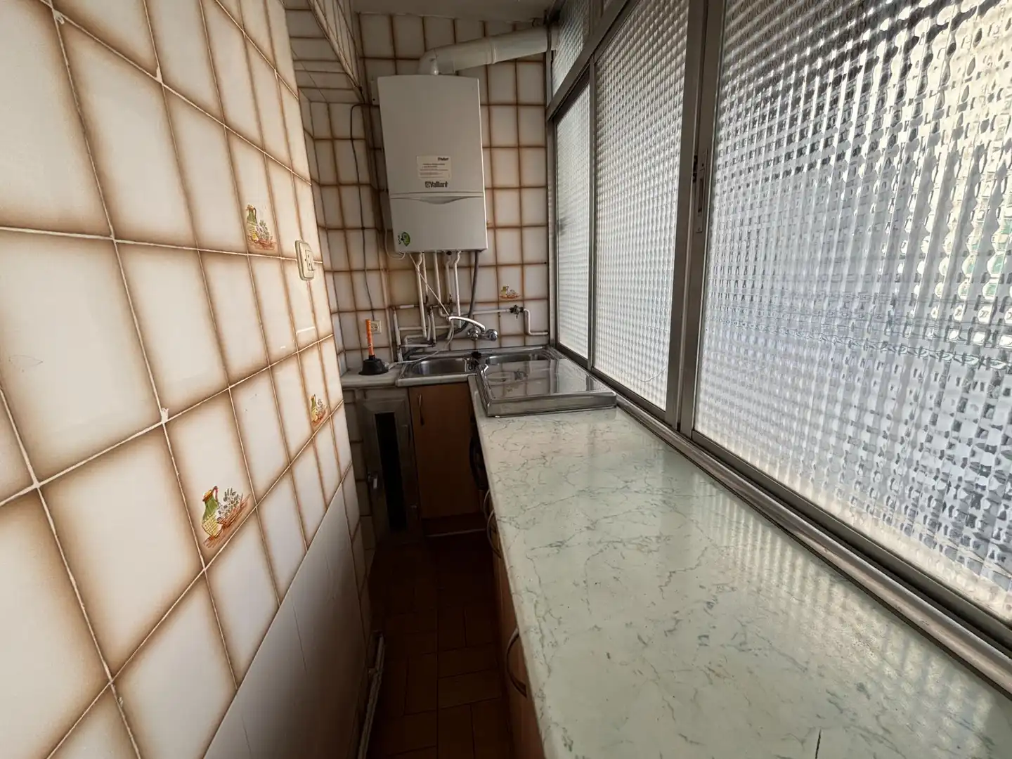 Kitchen of Flat for rent in Madrid  with Heating, Terrace and Alarm