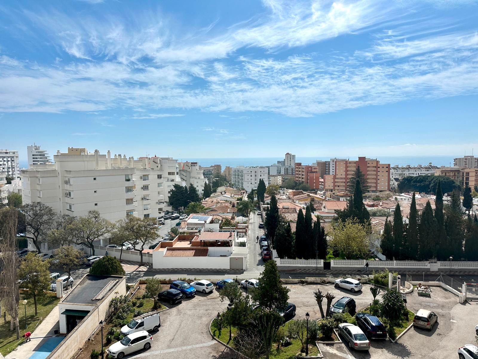 Vista exterior de Estudi en venda en Benalmádena amb Terrassa, Moblat i Rentadora
