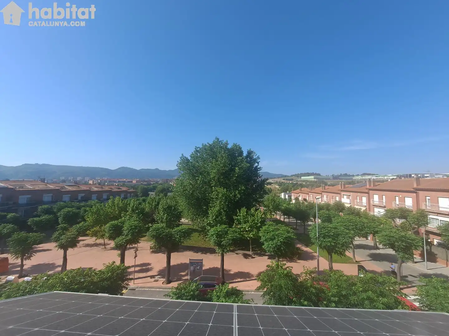 Vista exterior de Casa adosada en venta en Martorell con Aire acondicionado, Calefacción y Jardín privado