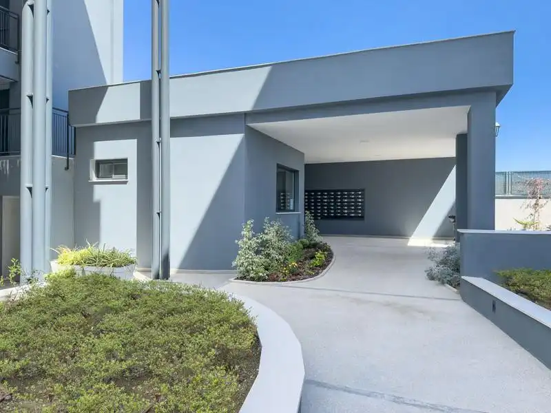 Vista exterior de Planta baja de alquiler en Estepona con Aire acondicionado, Calefacción y Terraza