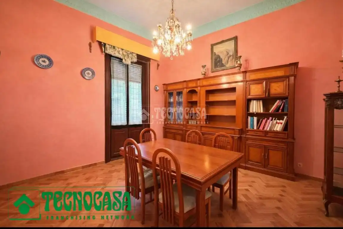 Esszimmer von Gebäude zum Verkauf in Toledo