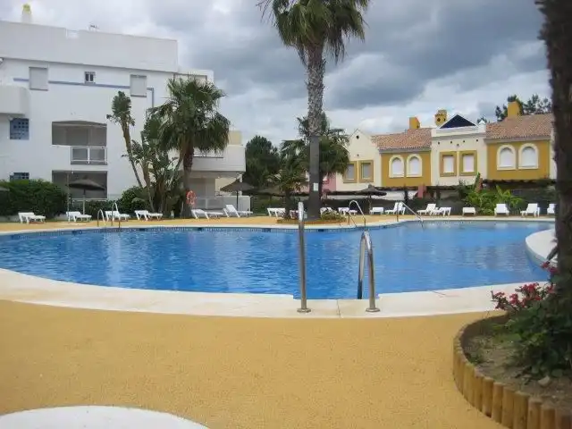 Adosado con terraza en alquiler en Islantilla Golf, imagen 2