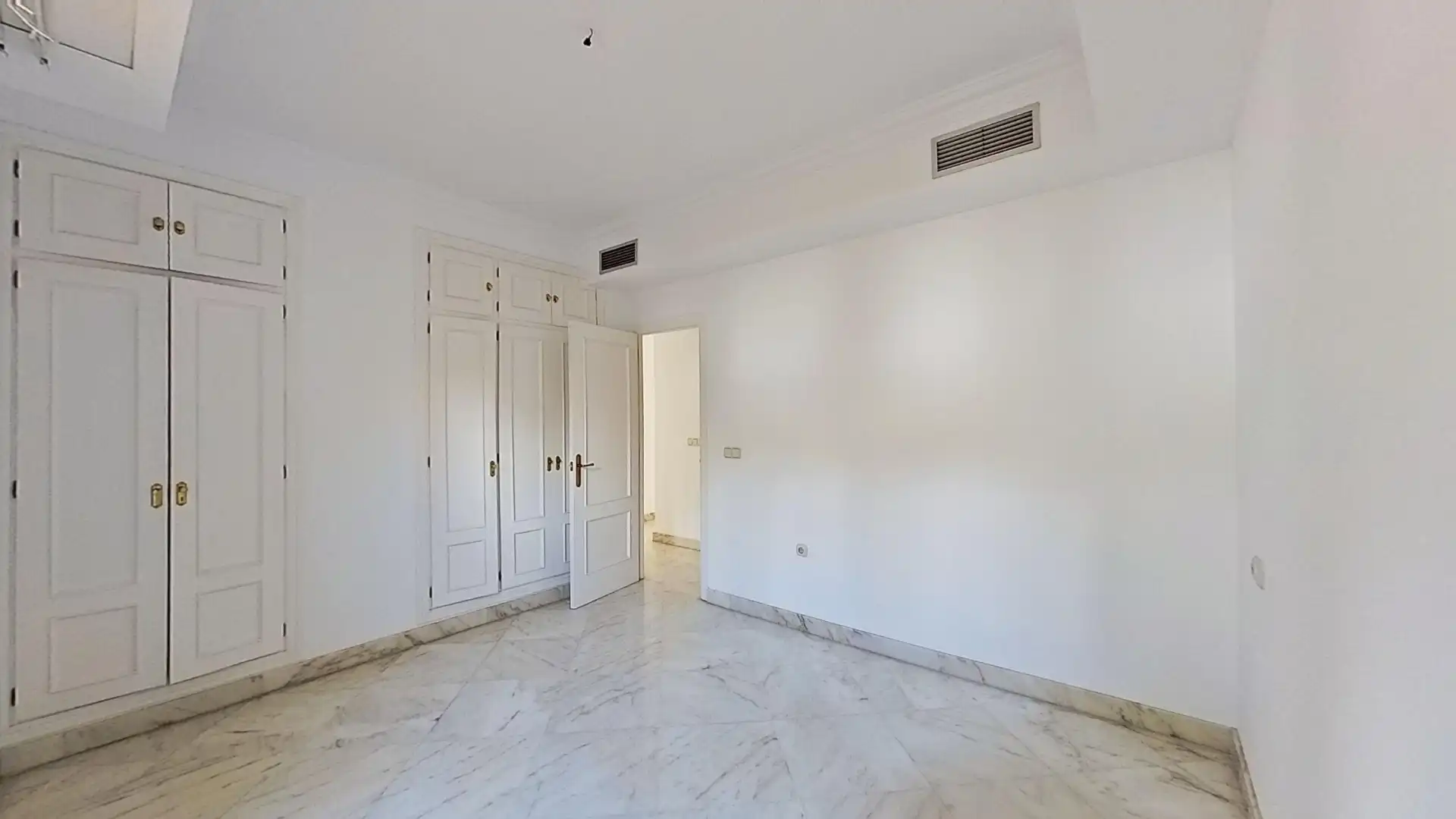 Habitación de Piso en venta en Málaga