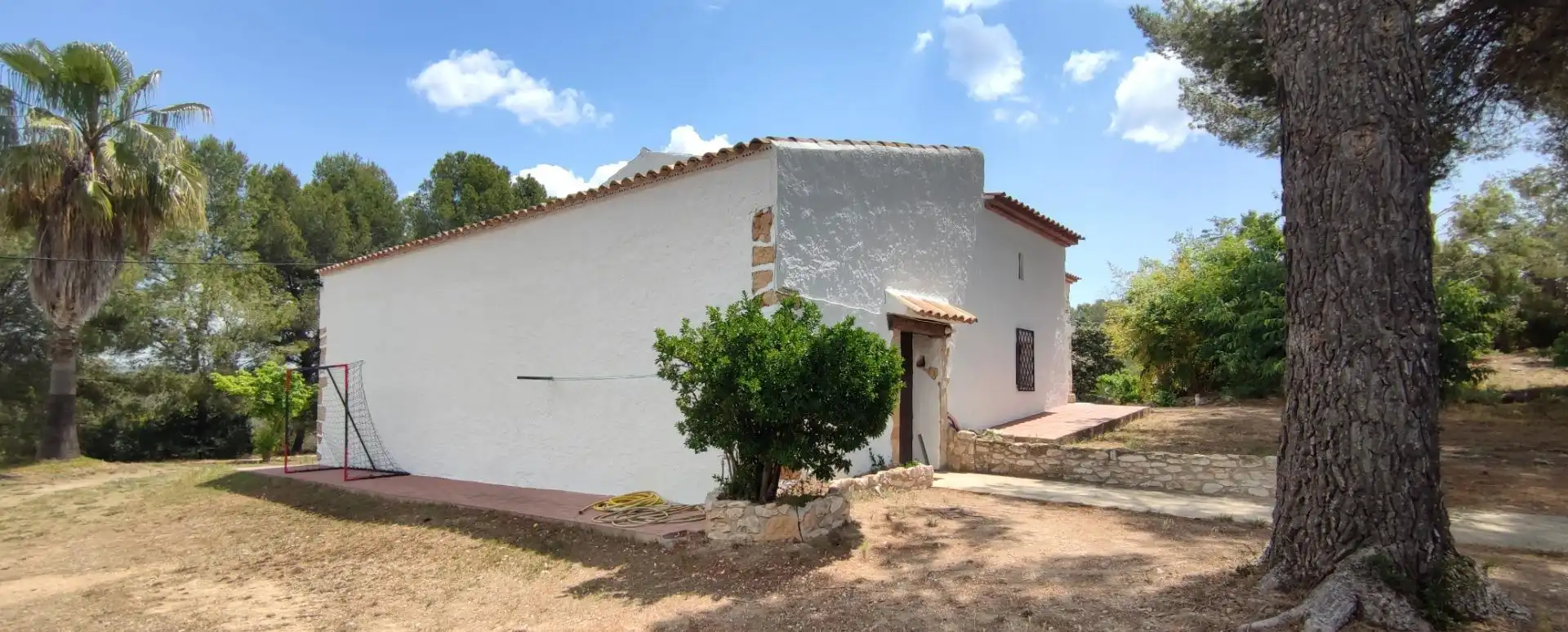 Vista exterior de Finca rústica en venda en El Catllar  amb Calefacció, Jardí privat i Piscina