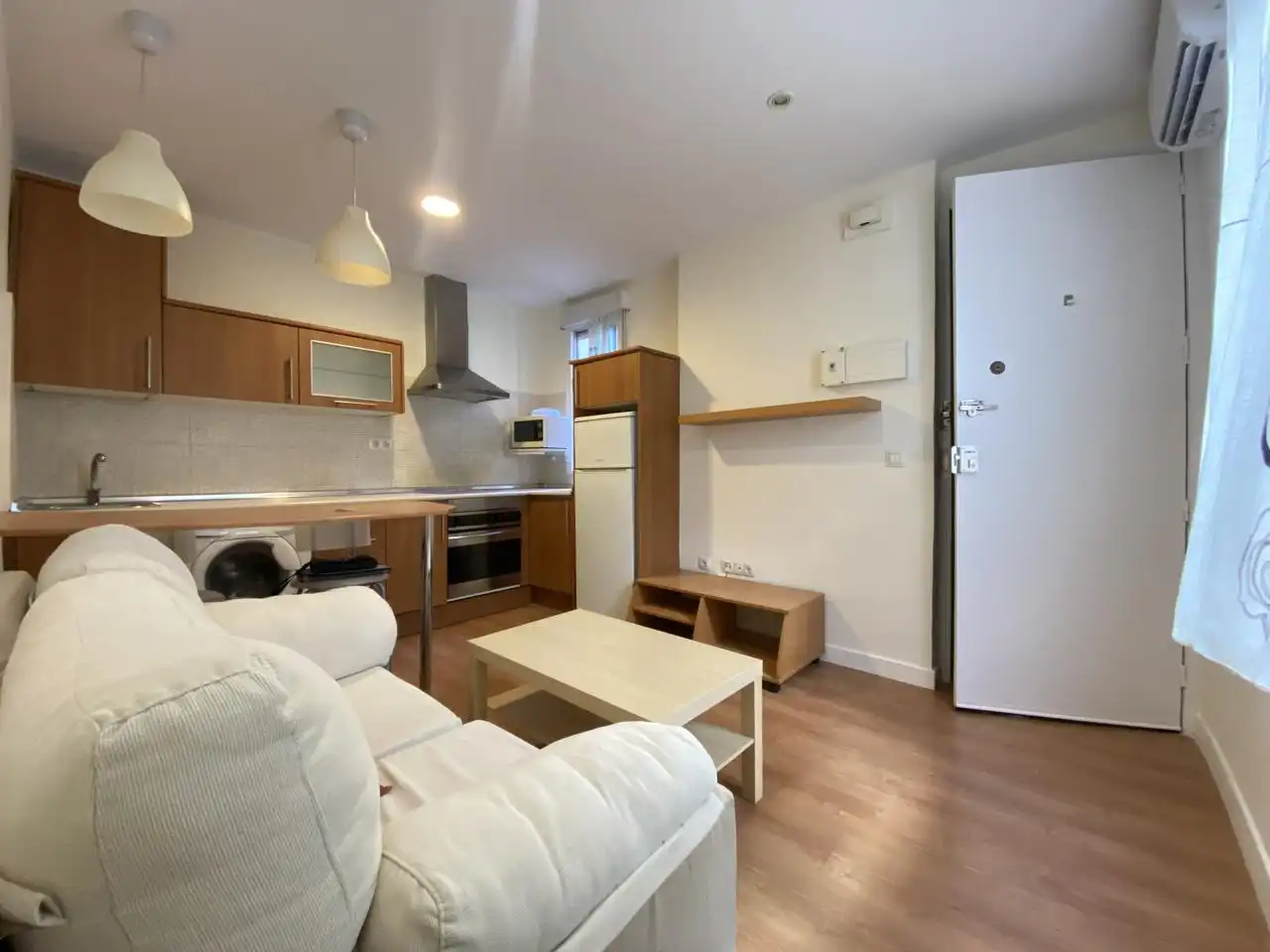 Cocina de Piso de alquiler en Madrid con Aire acondicionado, Calefacción y Amueblado