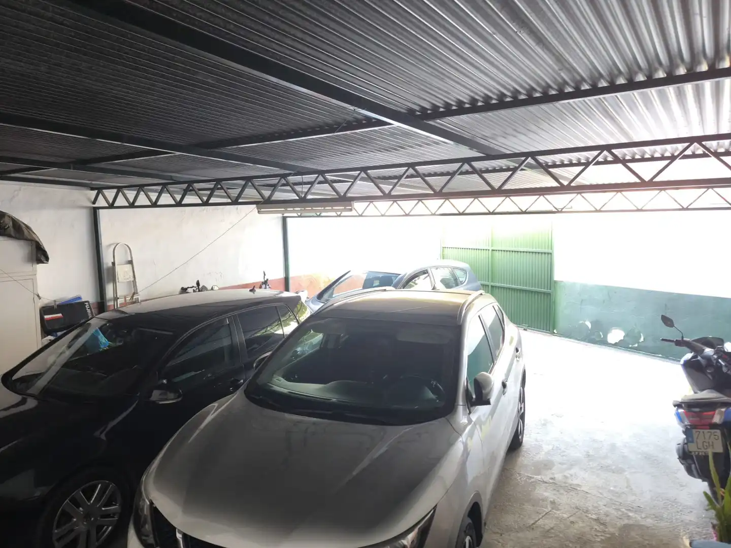 Parking of Detached homes for sale in Marbella  with Parquet flooring, Terrace and Oven