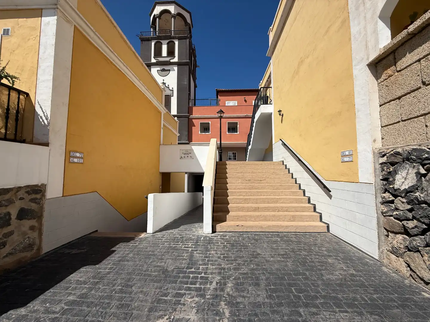 Vista exterior de Piso en venta en San Miguel de Abona con Terraza, Trastero y Amueblado