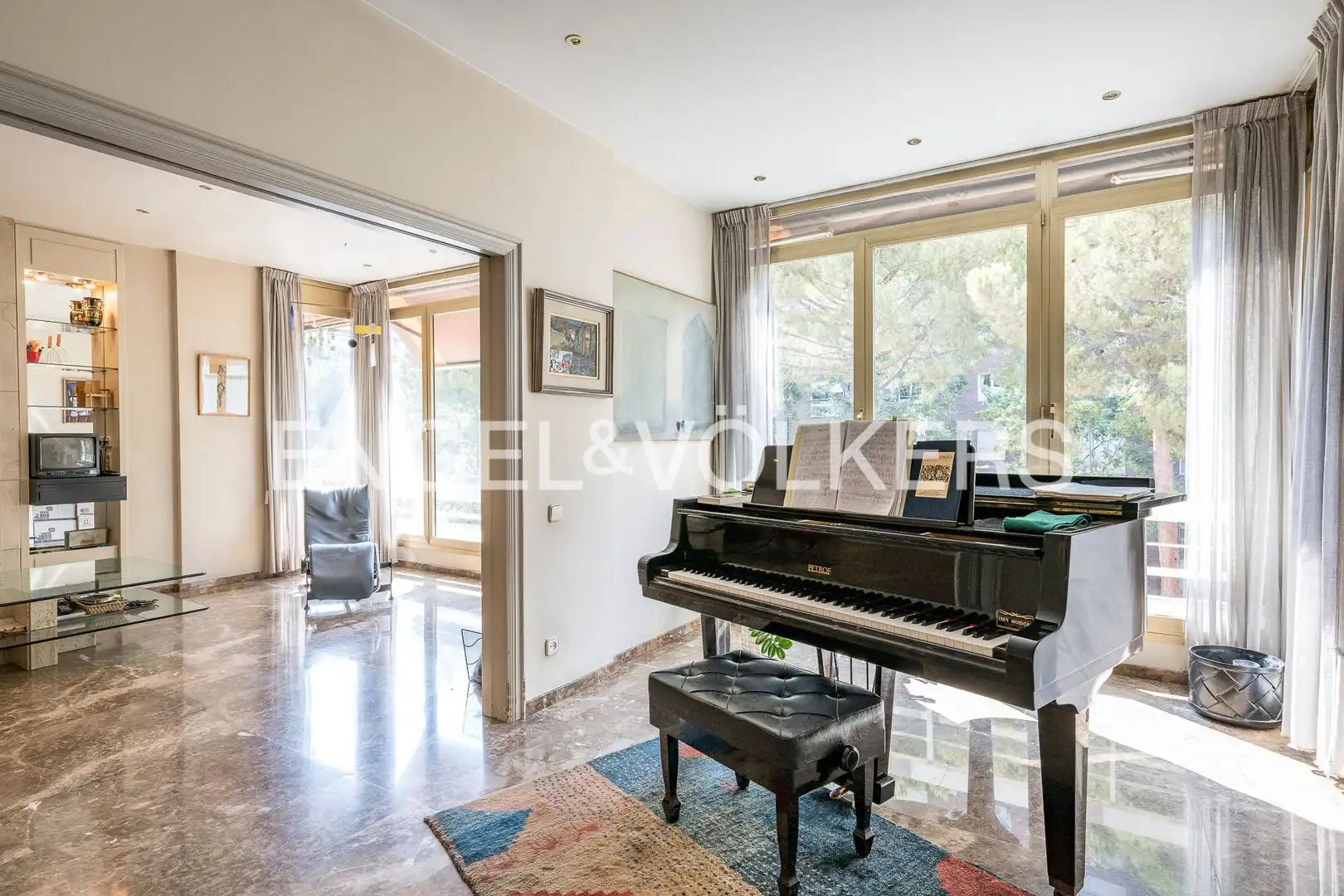 Exterior view of Flat for sale in Barcelona  with Air Conditioner, Heating and Private garden