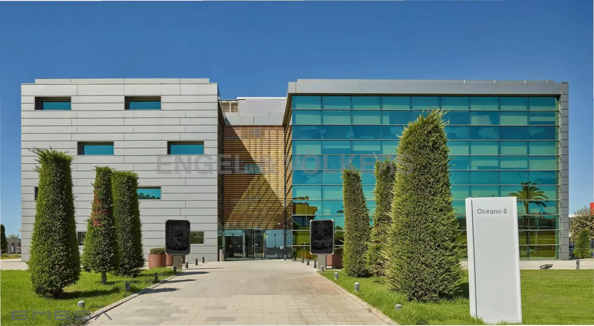 Office space with lift to rent in Zona Industrial