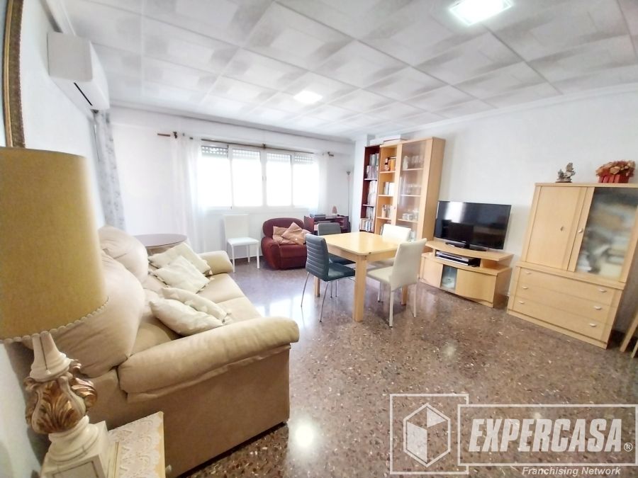 Living room of Flat for sale in Torrent  with Air Conditioner