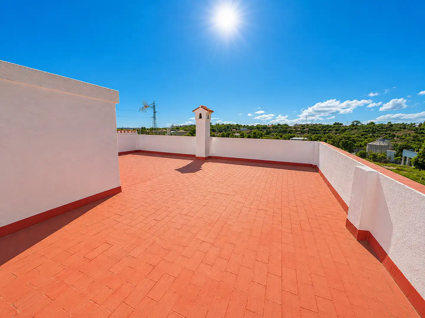 Terrassa de Casa o xalet en venda en Estepona amb Jardí privat, Terrassa i Piscina