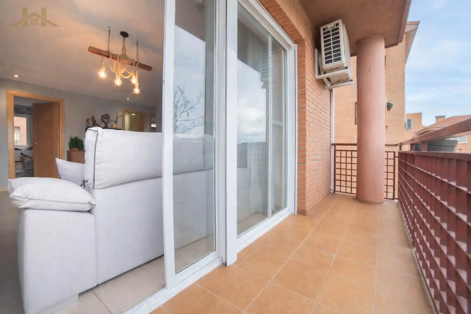 Pis en venda a Avenida de los Sauces, 47, Parque Coimbra