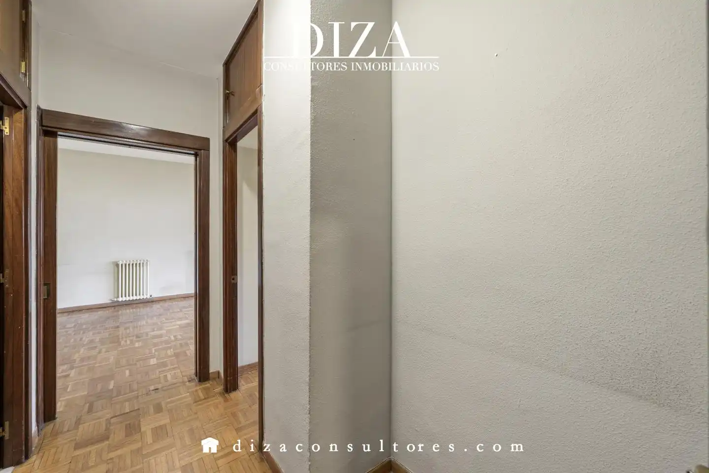 Bedroom of Flat for sale in  Madrid Capital  with Air Conditioner, Heating and Terrace