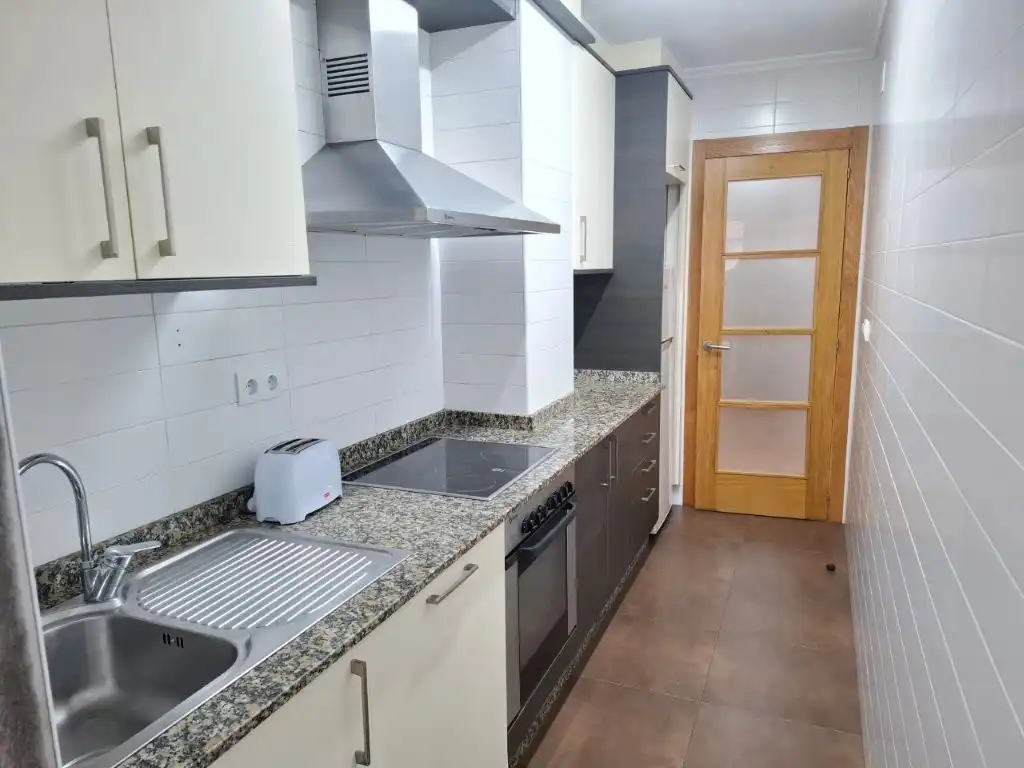 Cocina de Piso en venta en Burela con Calefacción, Trastero y Amueblado