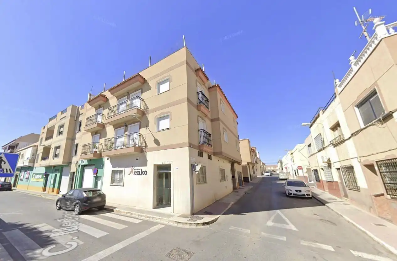 Flat for sale in Calle MECINA BOMBARON (E)