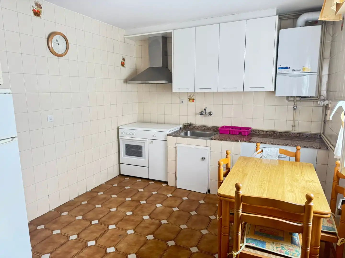 Cocina de Casa o chalet en venta en Valverde de la Virgen con Calefacción y Terraza