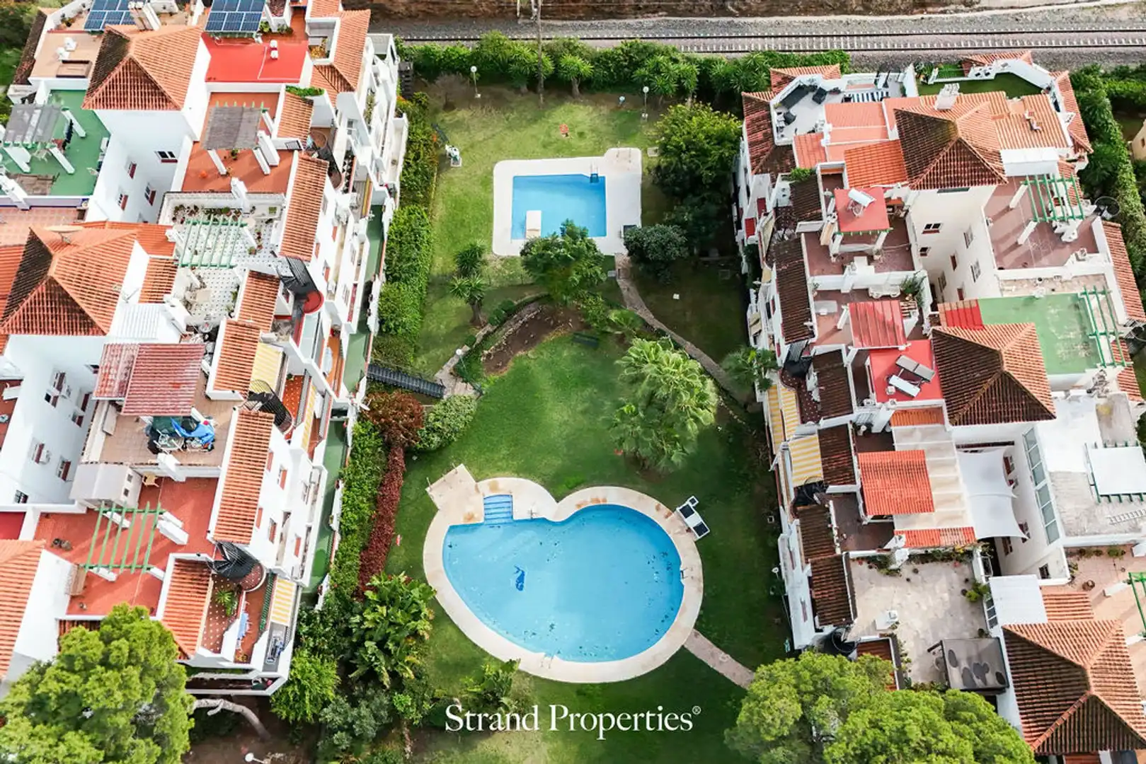 Piscina de Apartament en venda en Torremolinos amb Terrassa i Balcó