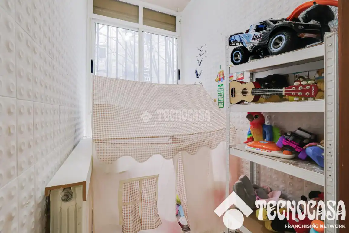 Habitación de Piso en venta en Santa Coloma de Gramenet