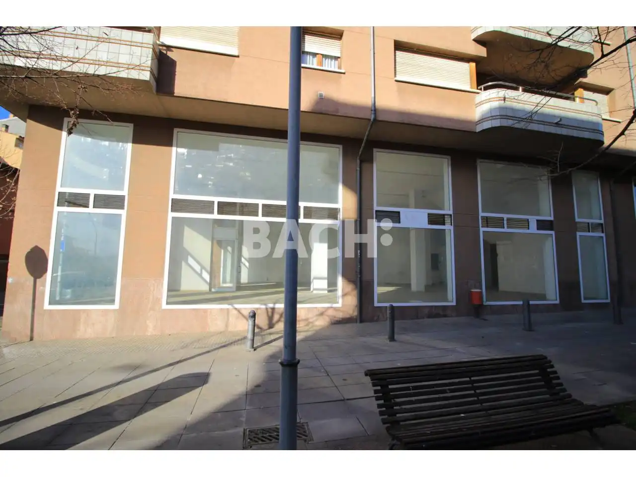 Locale commerciale in affitto a Plaza Lluis Companys 1, imagen 4